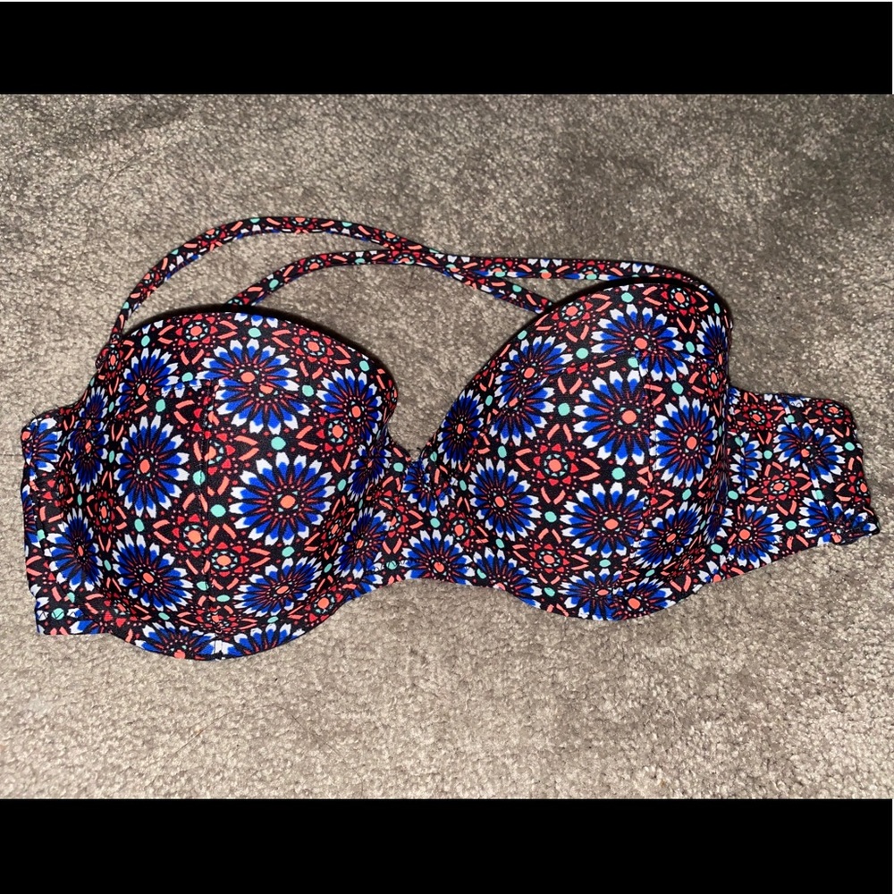 NWOT Underwired swim top
